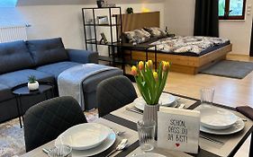 Fränkisches Nest am Schwanberg für 2-4 Personen - in der Nähe aller Weingüter, KNAUF GIPS KG und ConneKT